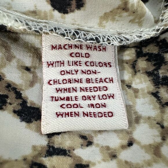 JM Collection Neutral Snakeprint Button Front Blouse Top Sz 14P - Picture 9 of 9